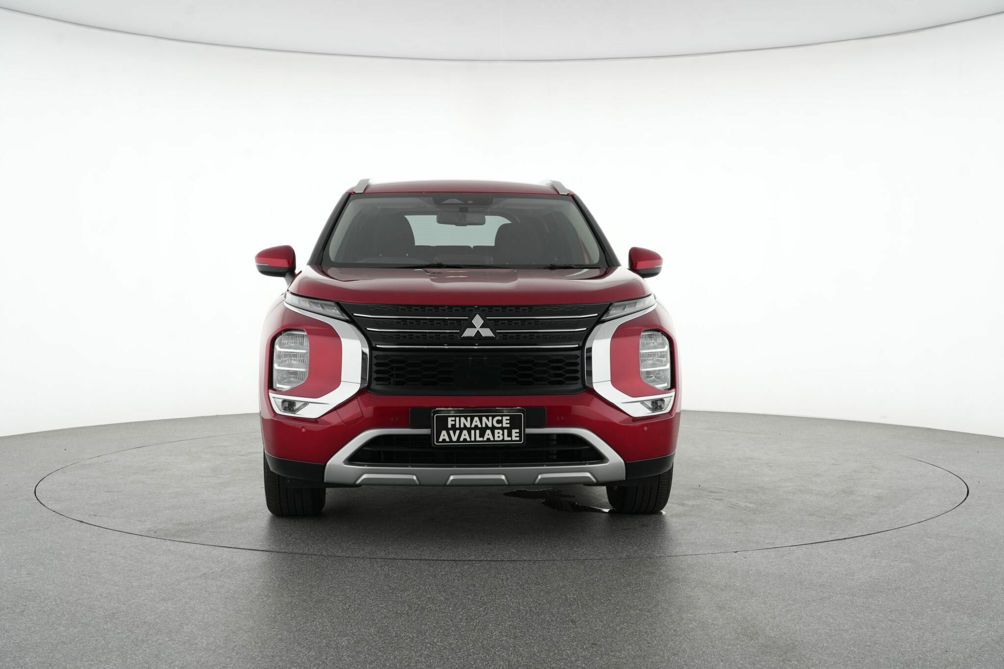 Mitsubishi Outlander image 3