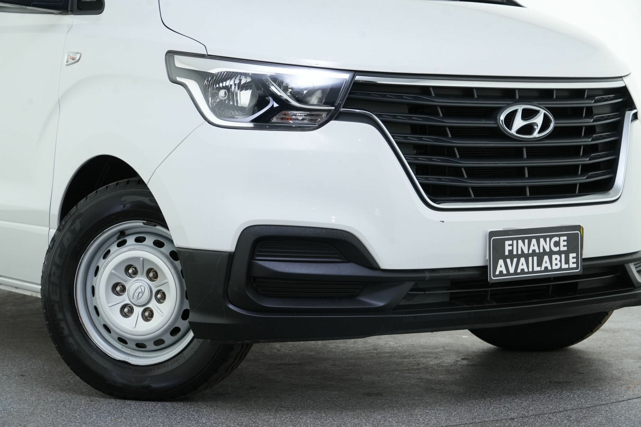 Hyundai Iload image 2