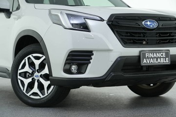 https://vehicle-cdn.autoleague.cloud/30641_U512540_2.jpg