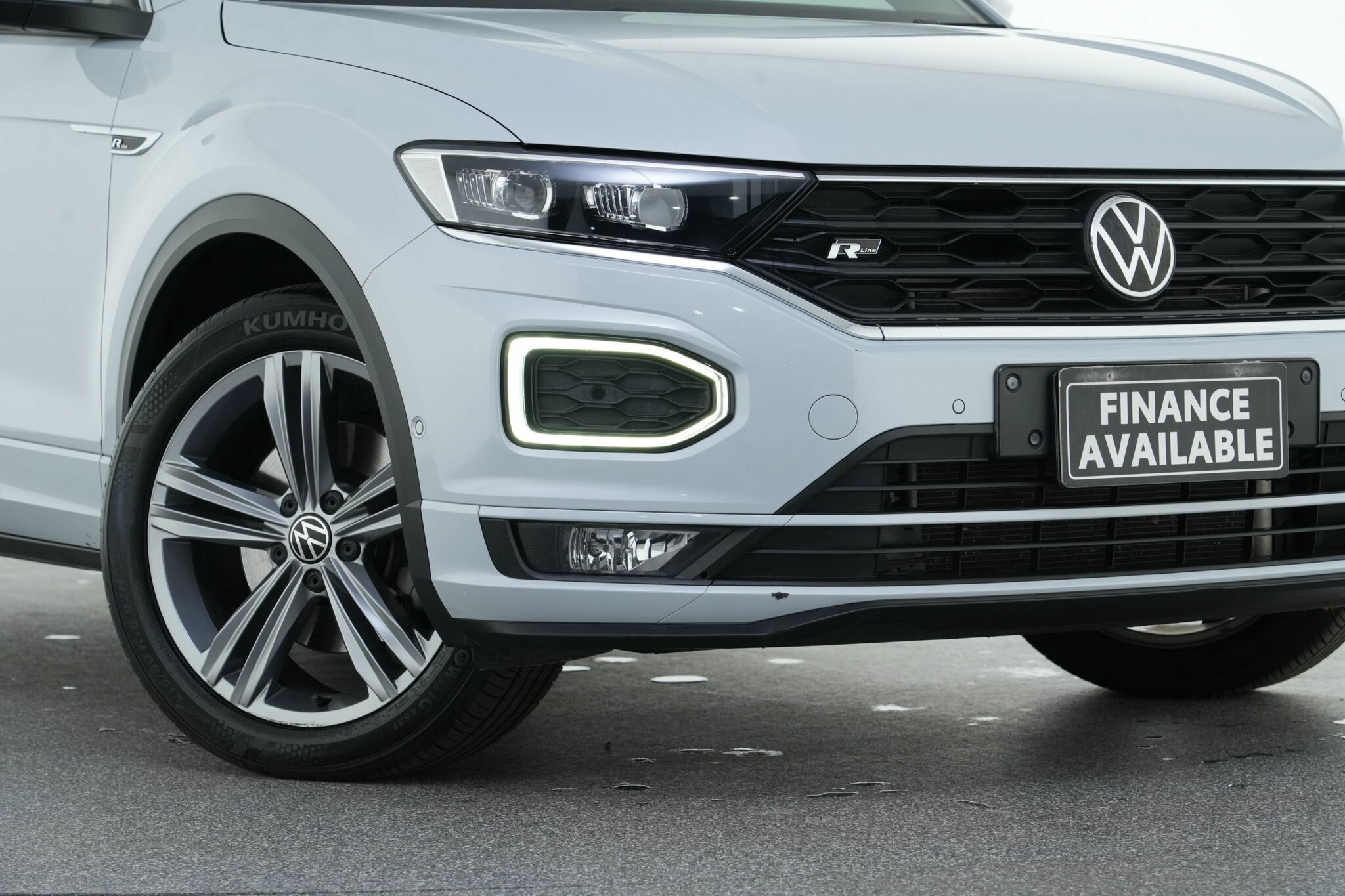 Volkswagen T-roc image 2