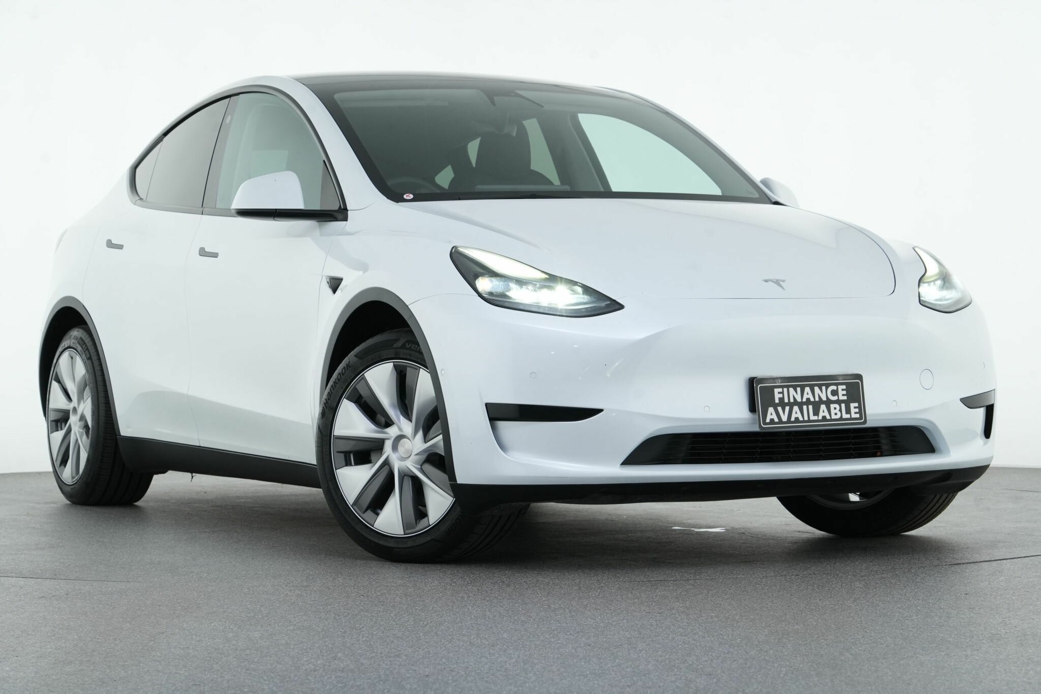 Tesla Model Y image 1