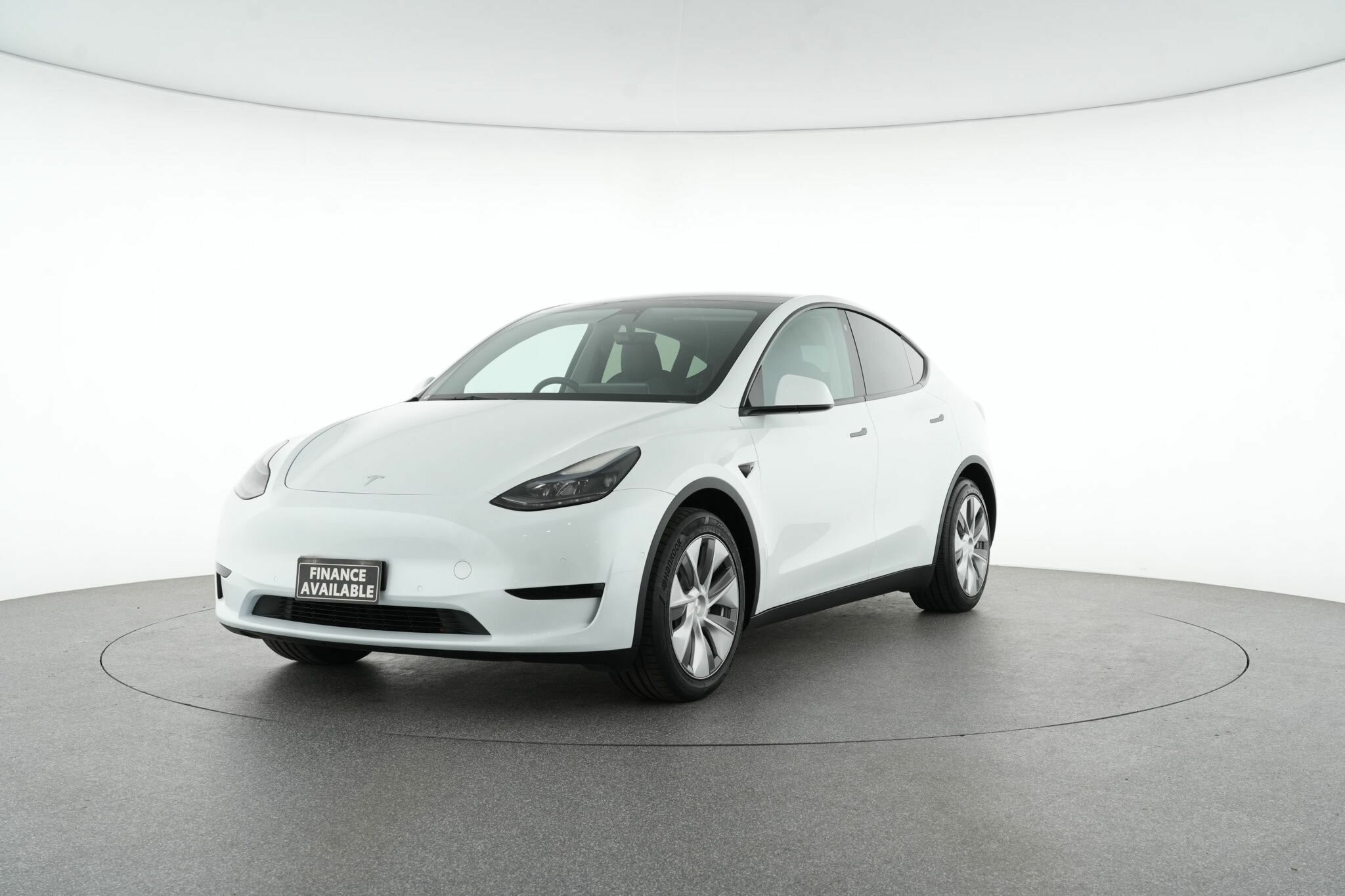 Tesla Model Y image 4