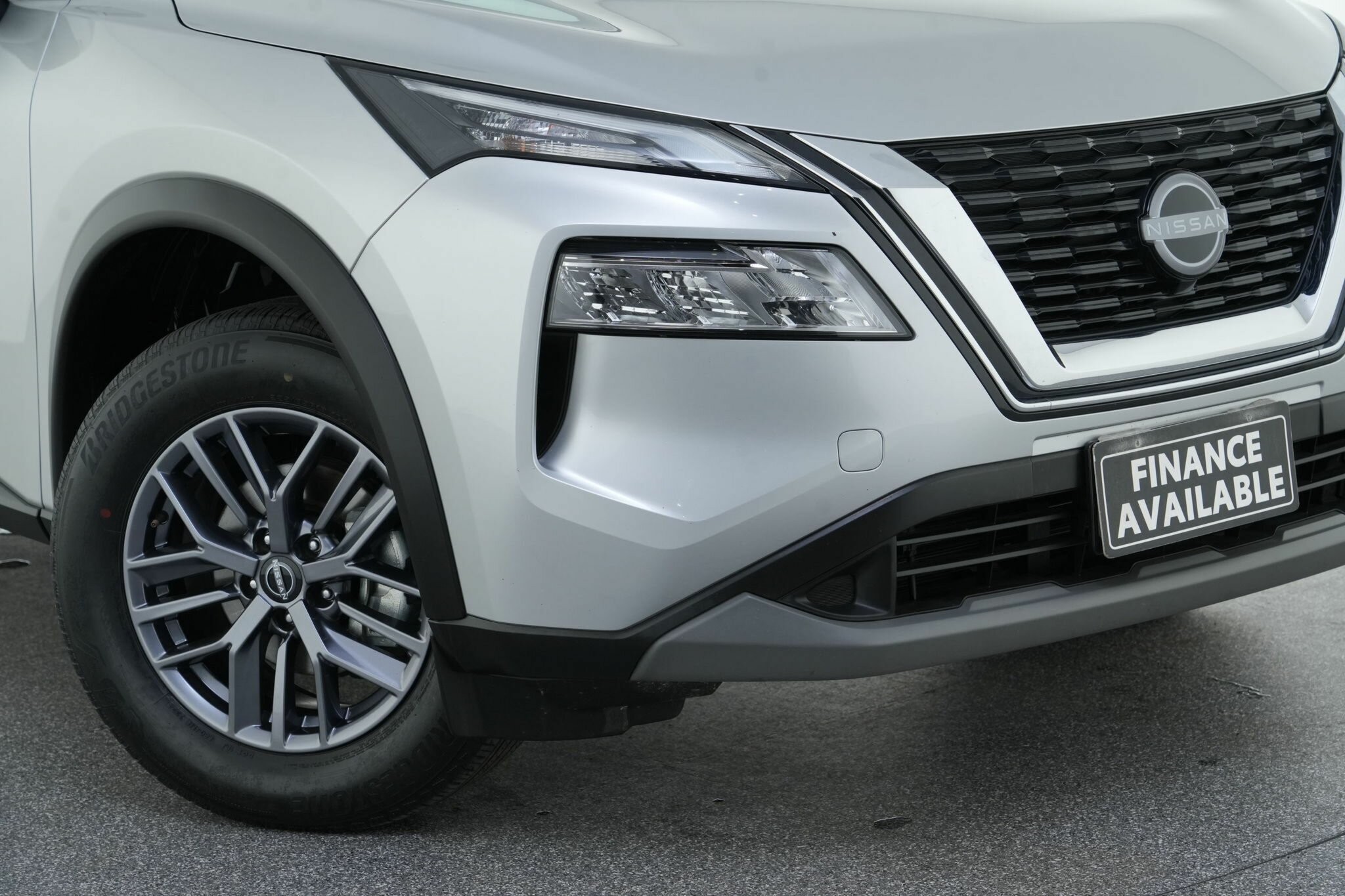 Nissan X-trail image 2