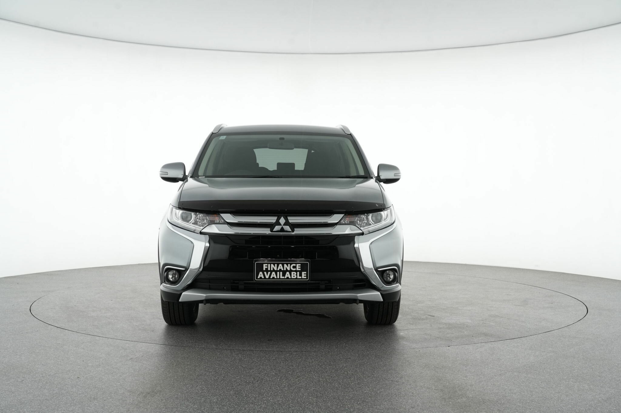 Mitsubishi Outlander image 3