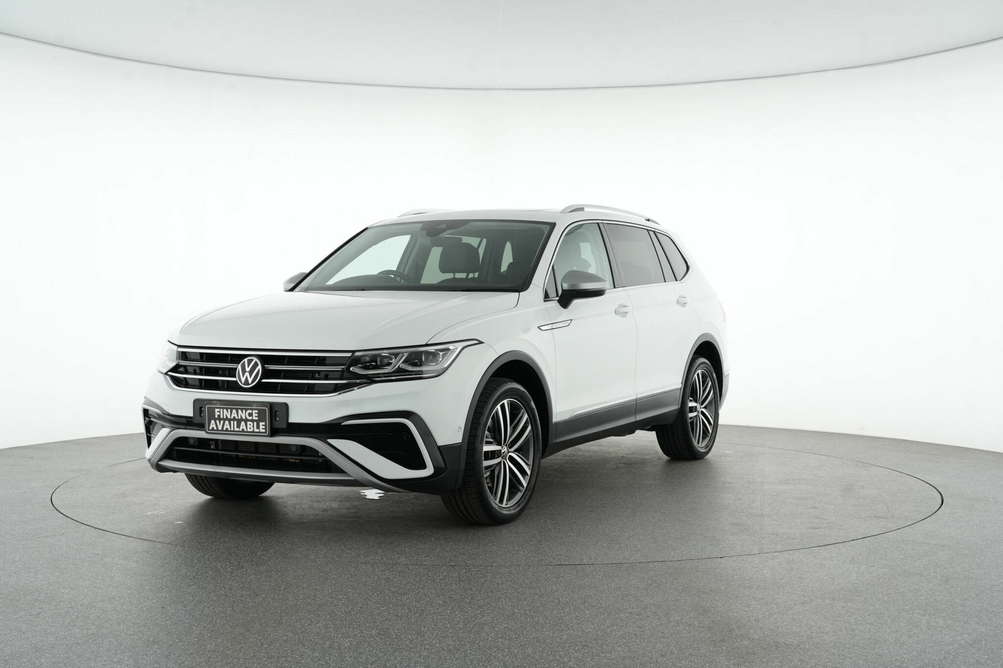 Volkswagen Tiguan image 4