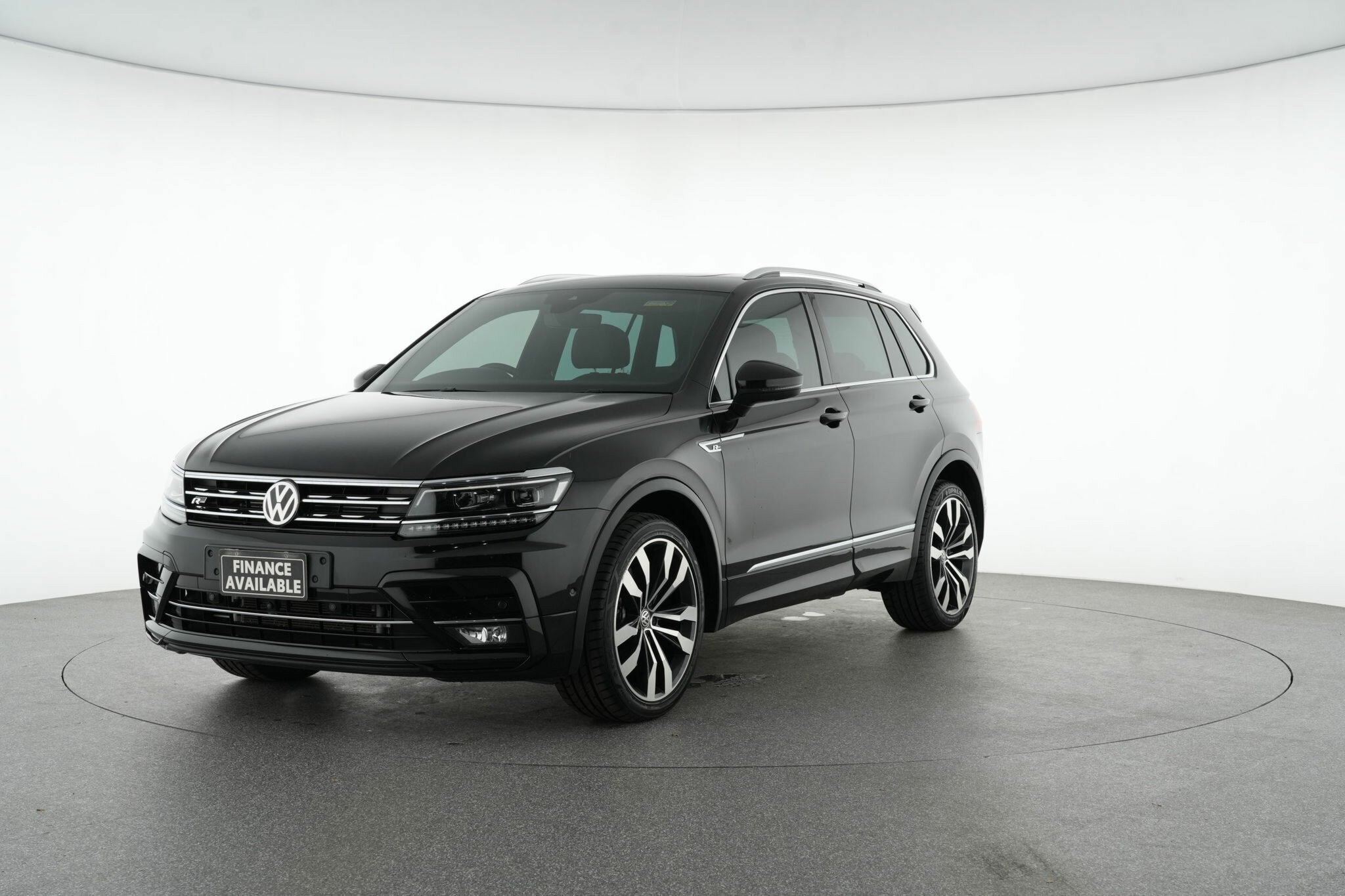 Volkswagen Tiguan image 4