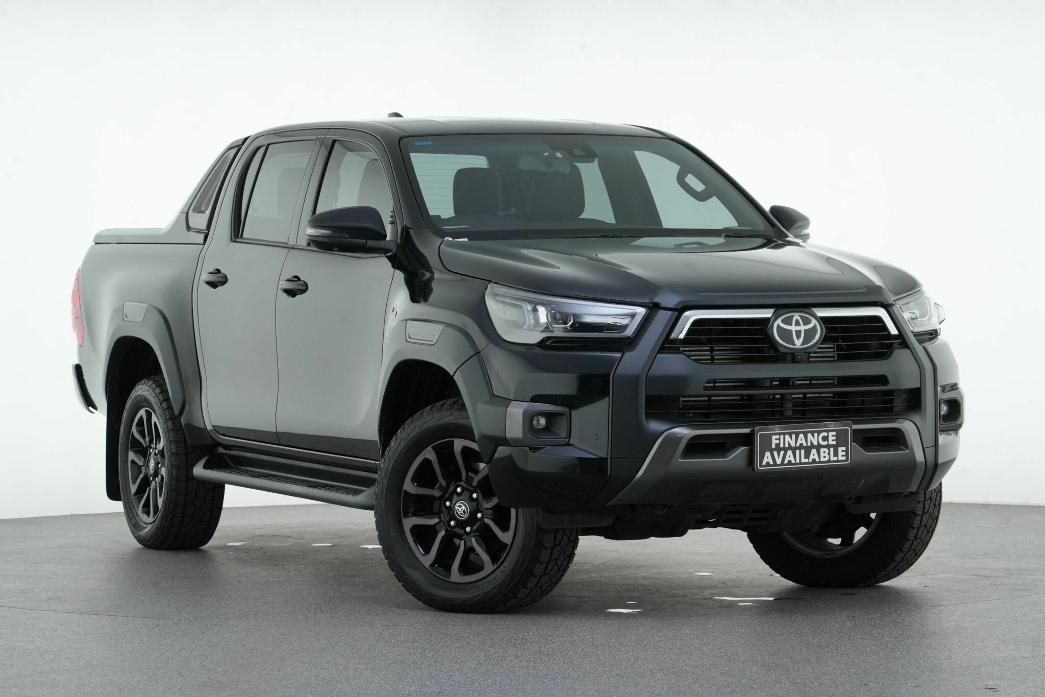 Toyota Hilux image 1