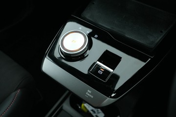 https://vehicle-cdn.autoleague.cloud/30641_U512626_23.jpg