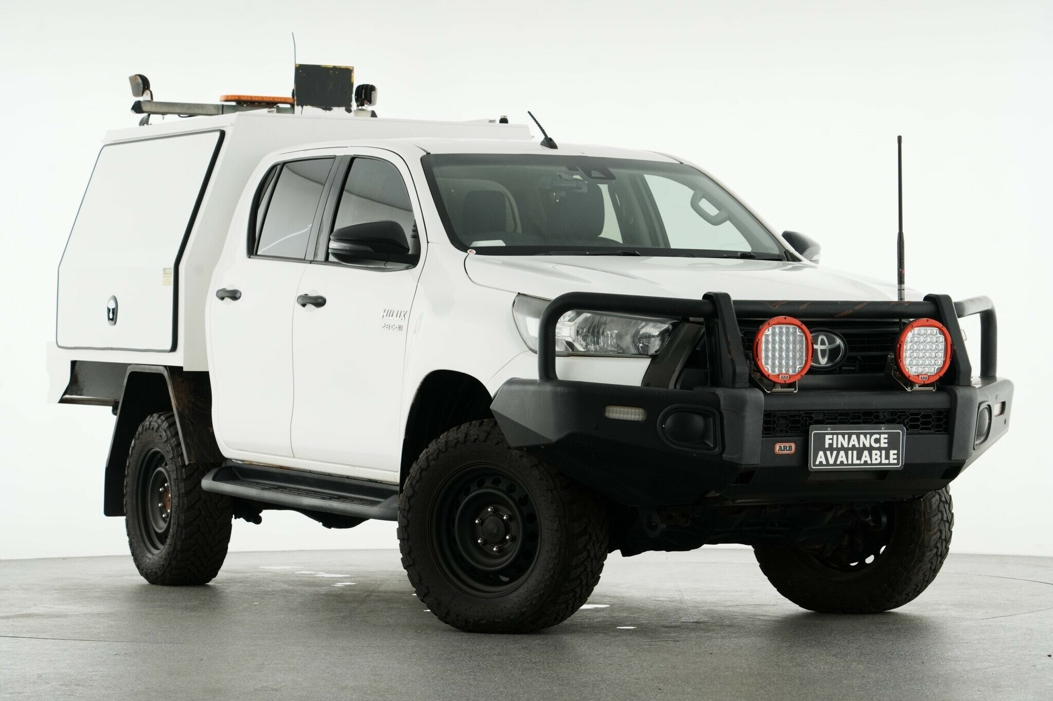 Toyota Hilux image 1