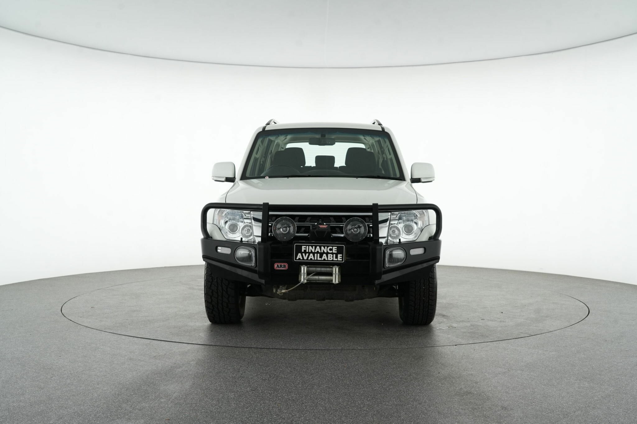 Mitsubishi Pajero image 3