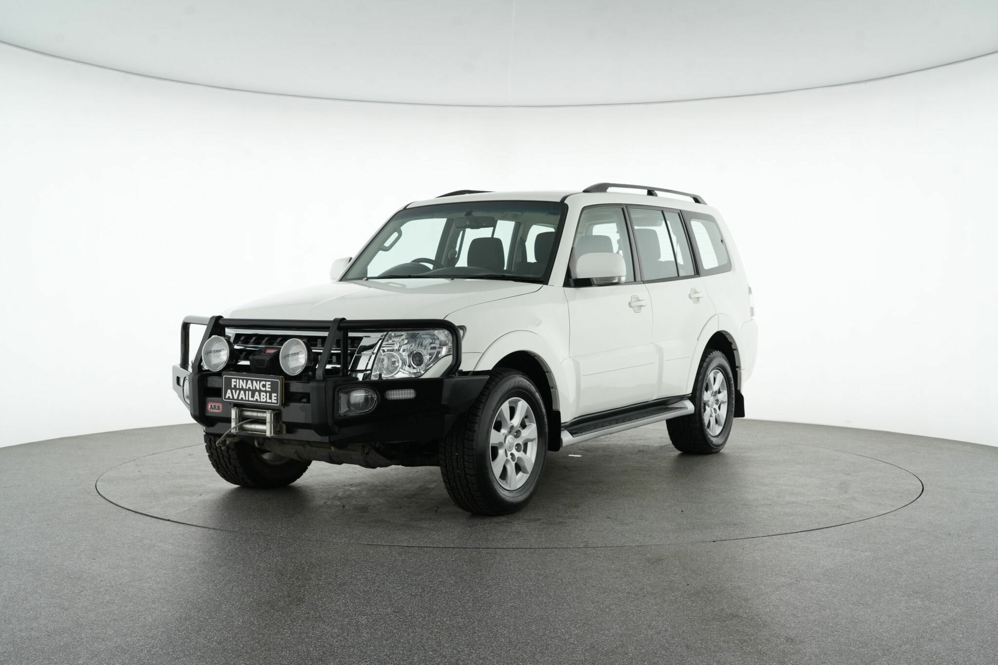 Mitsubishi Pajero image 4