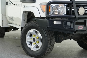 https://vehicle-cdn.autoleague.cloud/30641_U512645_2.jpg