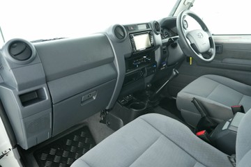 https://vehicle-cdn.autoleague.cloud/30641_U512645_21.jpg