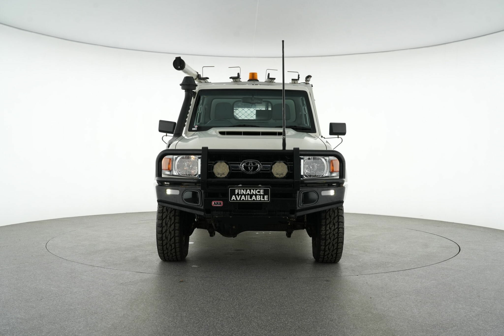 Toyota Landcruiser image 3