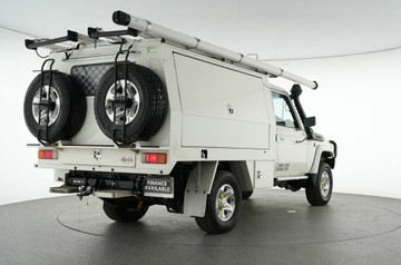 https://vehicle-cdn.autoleague.cloud/30641_U512645_7.jpg