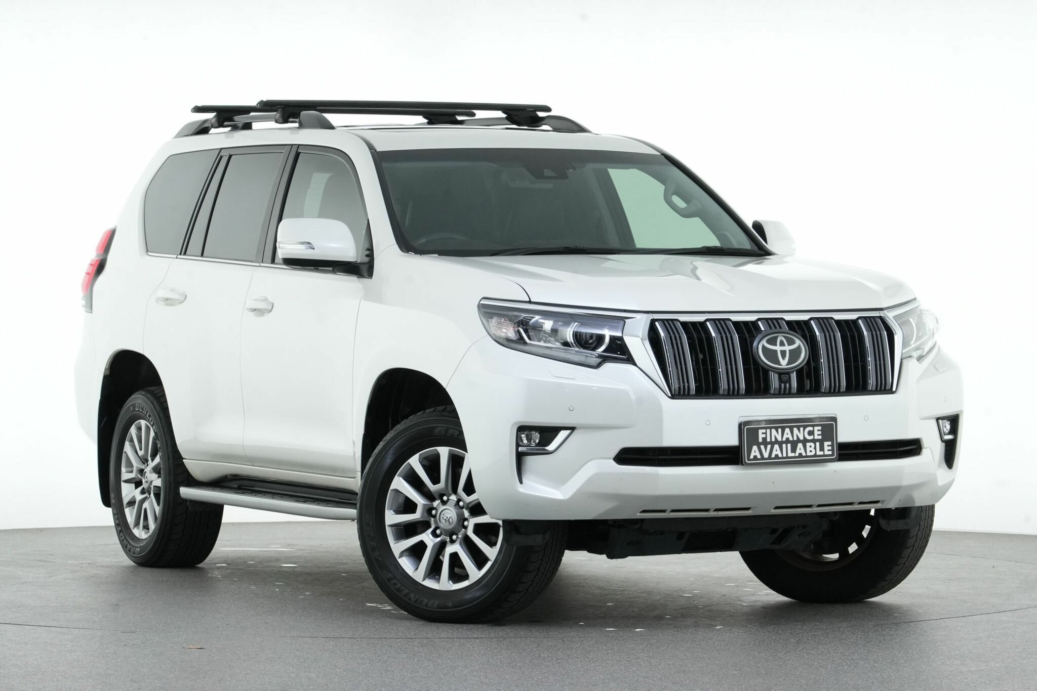 Toyota Landcruiser Prado image 1