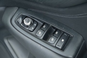 https://vehicle-cdn.autoleague.cloud/30641_U512691_18.jpg