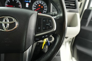 https://vehicle-cdn.autoleague.cloud/30641_U512703_16.jpg