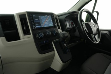 https://vehicle-cdn.autoleague.cloud/30641_U512703_23.jpg