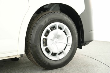 https://vehicle-cdn.autoleague.cloud/30641_U512703_5.jpg