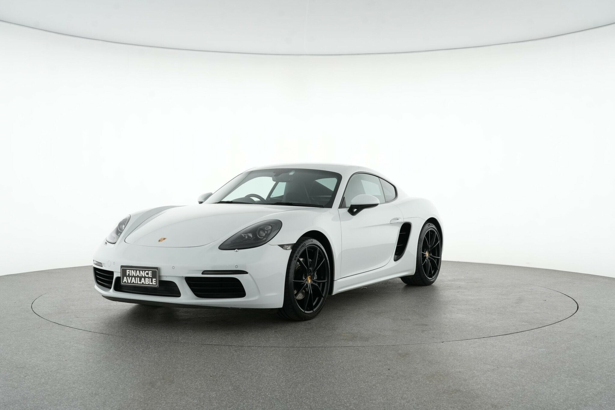 Porsche 718 image 4