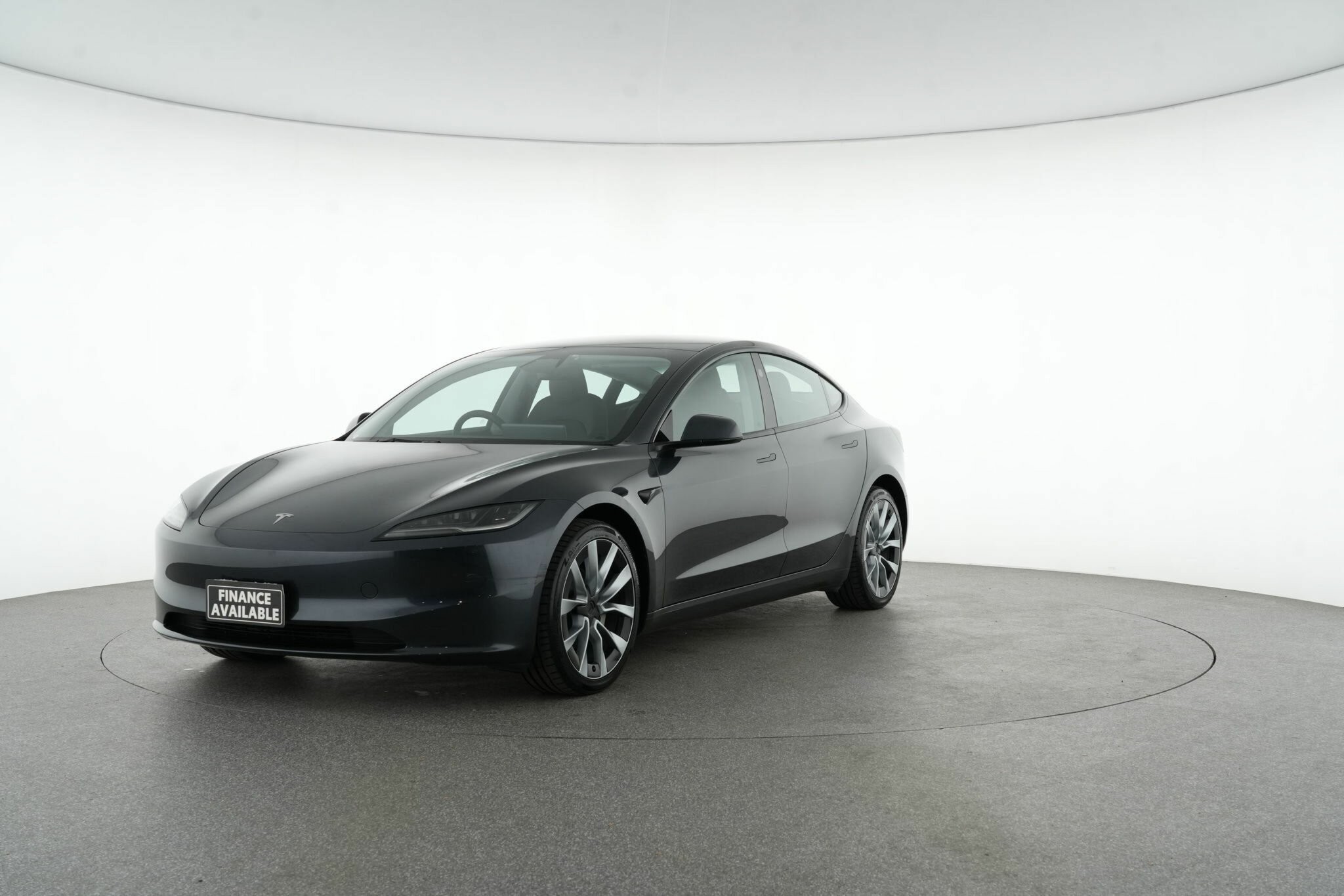 Tesla Model 3 image 4