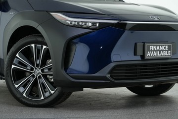 https://vehicle-cdn.autoleague.cloud/30641_U512719_2.jpg