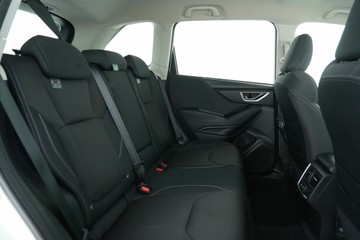 https://vehicle-cdn.autoleague.cloud/30641_U512725_12.jpg