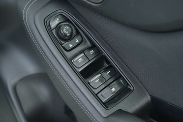 https://vehicle-cdn.autoleague.cloud/30641_U512725_15.jpg