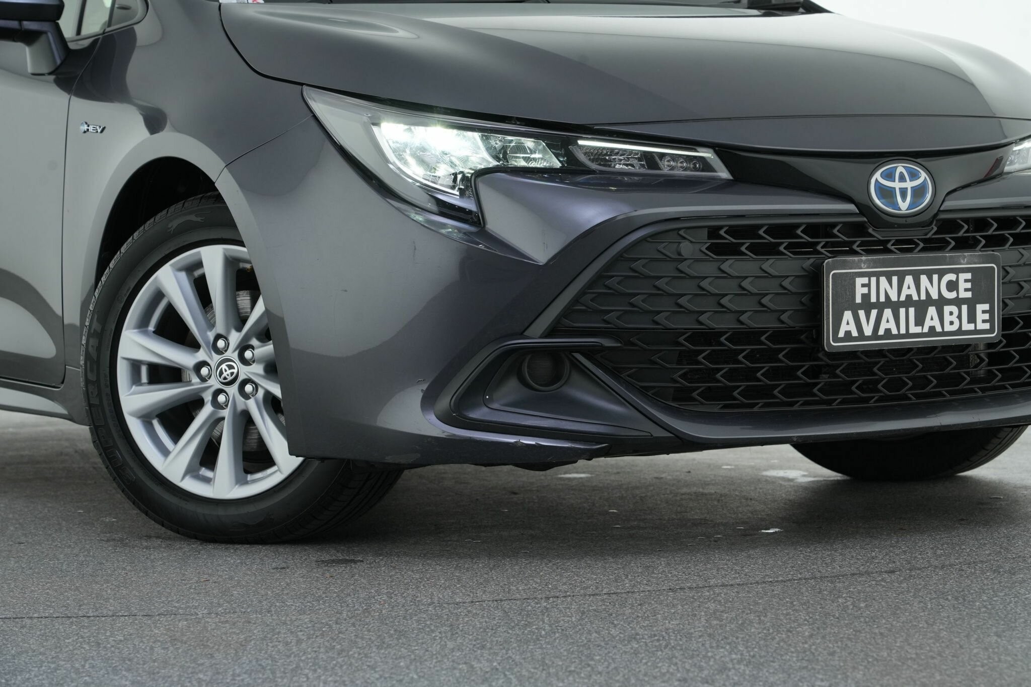 Toyota Corolla image 2