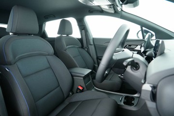 https://vehicle-cdn.autoleague.cloud/30641_U512747_14.jpg