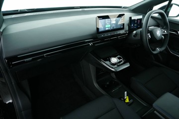 https://vehicle-cdn.autoleague.cloud/30641_U512747_24.jpg
