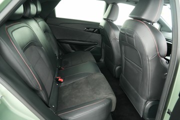 https://vehicle-cdn.autoleague.cloud/30641_U512748_10.jpg
