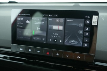 https://vehicle-cdn.autoleague.cloud/30641_U512749_22.jpg