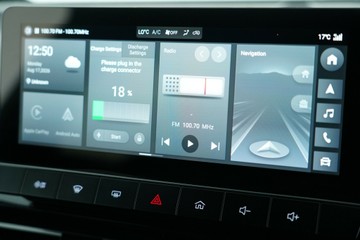 https://vehicle-cdn.autoleague.cloud/30641_U512752_21.jpg