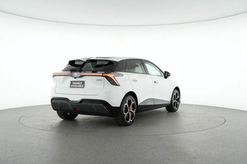 https://vehicle-cdn.autoleague.cloud/30641_U512754_7.jpg