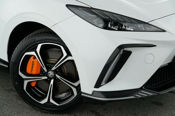 https://vehicle-cdn.autoleague.cloud/30641_U512755_2.jpg