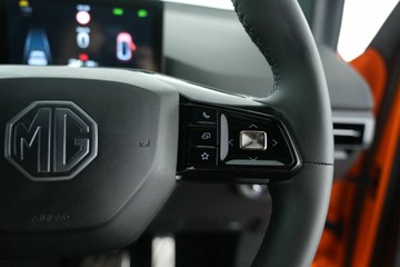 https://vehicle-cdn.autoleague.cloud/30641_U512756_20.jpg