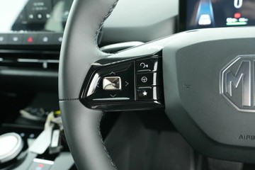 https://vehicle-cdn.autoleague.cloud/30641_U512758_18.jpg