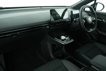 https://vehicle-cdn.autoleague.cloud/30641_U512758_24.jpg
