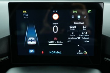 https://vehicle-cdn.autoleague.cloud/30641_U512759_18.jpg