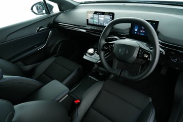 https://vehicle-cdn.autoleague.cloud/30641_U512760_16.jpg