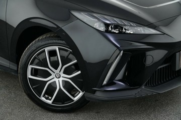 https://vehicle-cdn.autoleague.cloud/30641_U512760_2.jpg