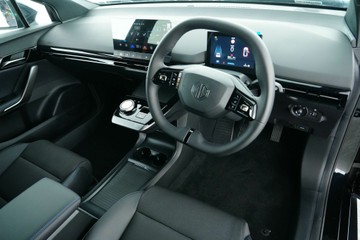 https://vehicle-cdn.autoleague.cloud/30641_U512761_16.jpg