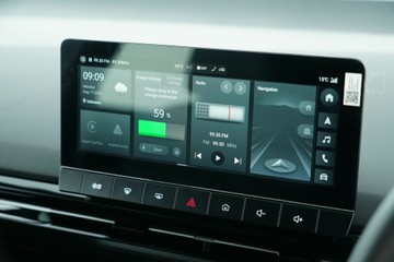 https://vehicle-cdn.autoleague.cloud/30641_U512761_22.jpg
