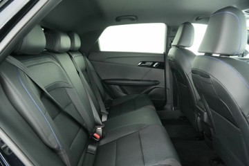 https://vehicle-cdn.autoleague.cloud/30641_U512762_12.jpg