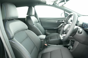 https://vehicle-cdn.autoleague.cloud/30641_U512762_14.jpg