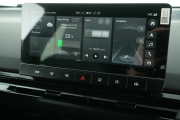 https://vehicle-cdn.autoleague.cloud/30641_U512762_21.jpg