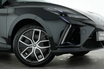 https://vehicle-cdn.autoleague.cloud/30641_U512763_2.jpg