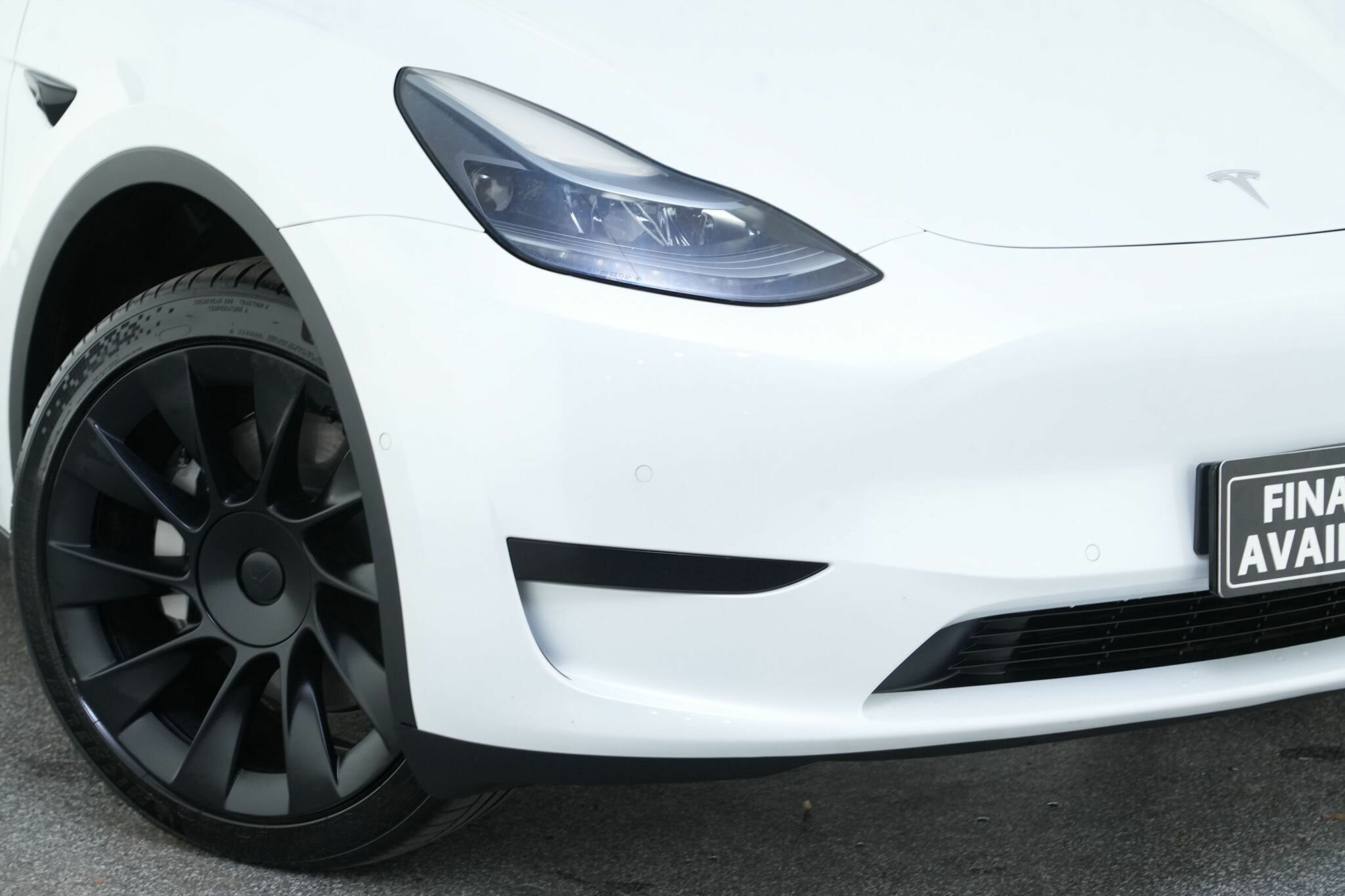Tesla Model Y image 2